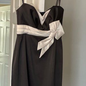BCBGMaxAzria Black and White Satin Dress with Bow - Size 10